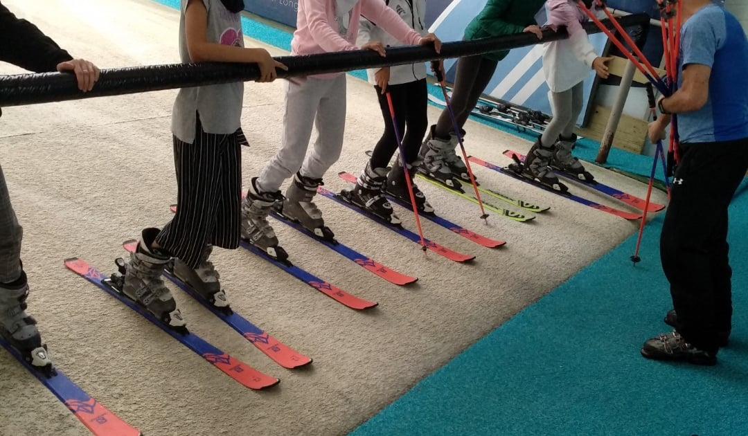 Update: Girls Senior Youth Club Ski Lesson