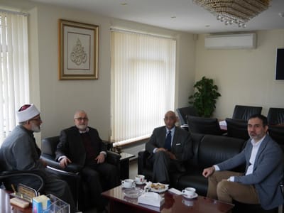 Indian Ambassador to Ireland Visits Centre - Gallery image